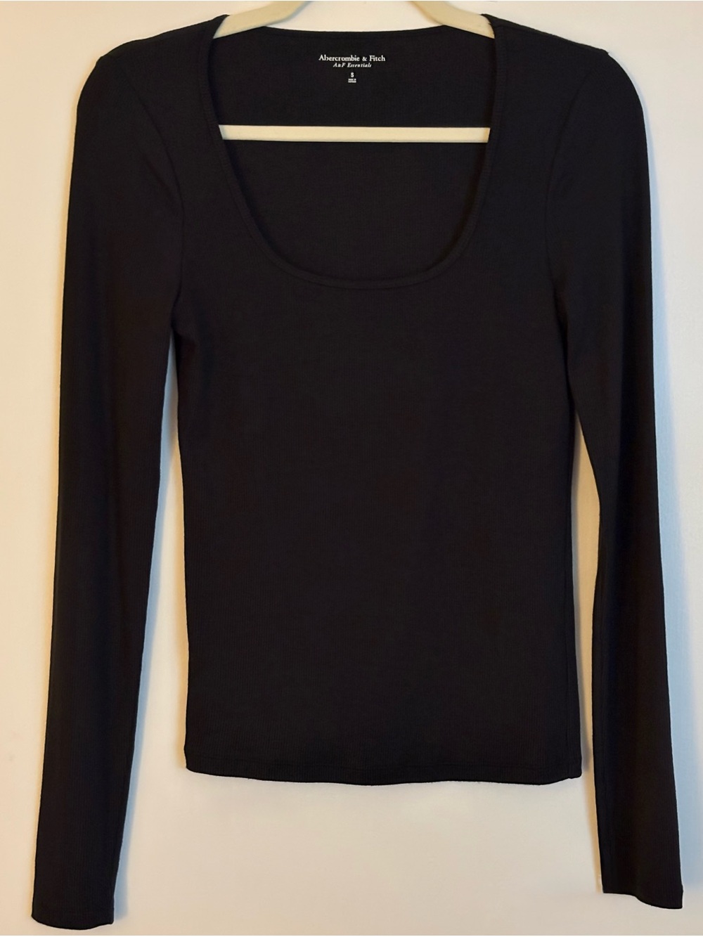 NWOT Abercrombie & Fitch Black Square-Neck Ribbed Long-Sleeve Tuckable Tee Small